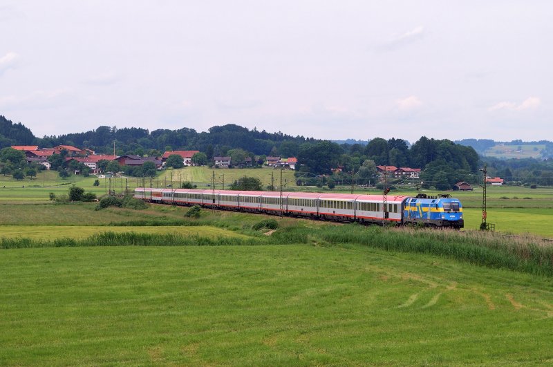 1116 029 (EM - Schweden) mit OEC 565 vor Bernau (15.06.2008)