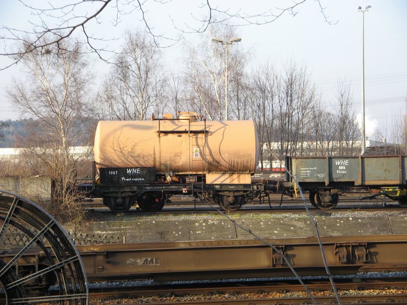 13.02.05,Wanne-Westhafen,WHE-Kesselwagen 1001 fr Propylenglykol.