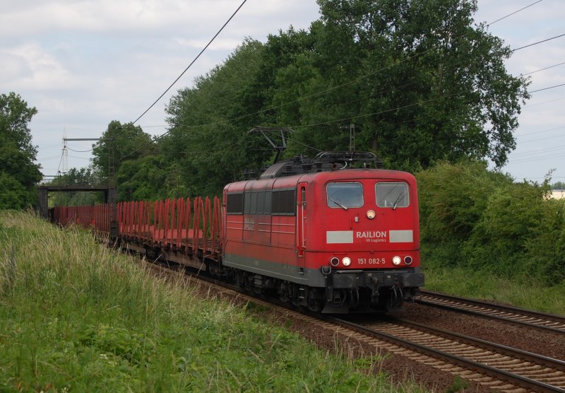 151 082 mit gem.GZ am 25.6.2009 durc Ahlten