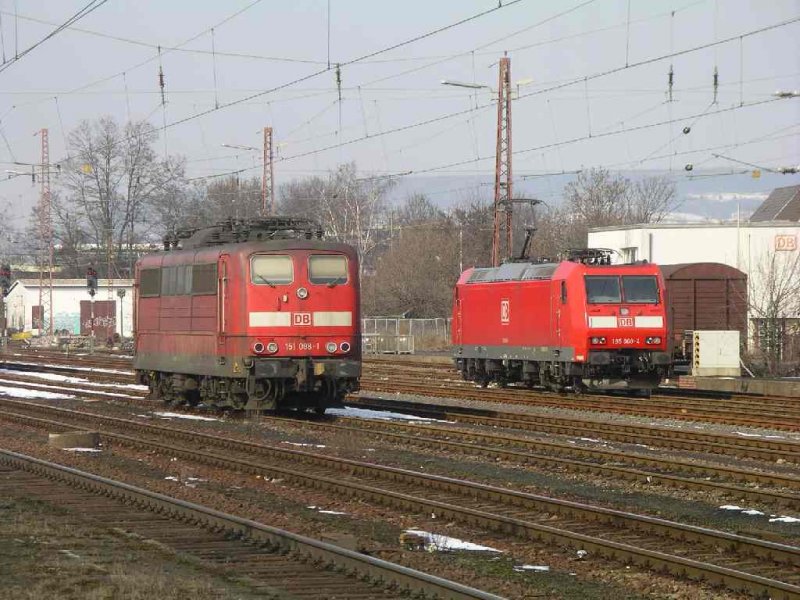 151-098 und 185-068

an einem Wintertag
25.02.2005
Dillingen