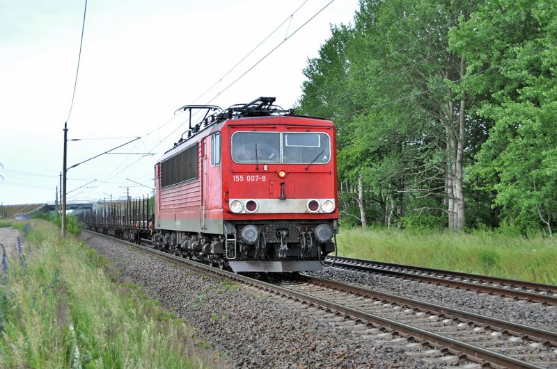 155 007 unterwegs zwischen Stralsund und Greifswald am 11.06.09