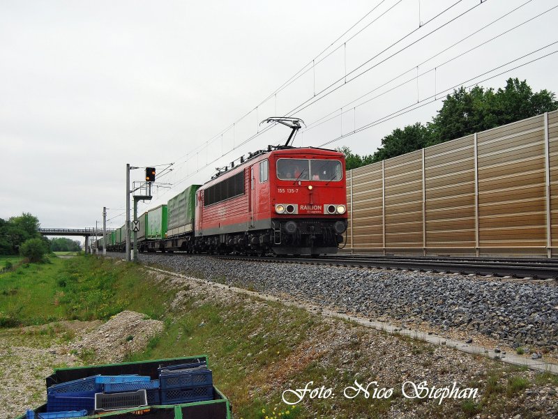 155 135-7 mit einem Hangartner-Ganzzug auf seiner Fahrt Richtung Ingolstadt (Bahnbildertreffen 16.05.09)