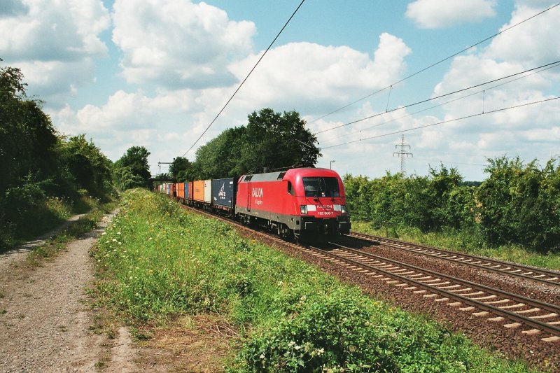 182 006 in Ahlten auf dem Weg von Linz nach Hamburg 