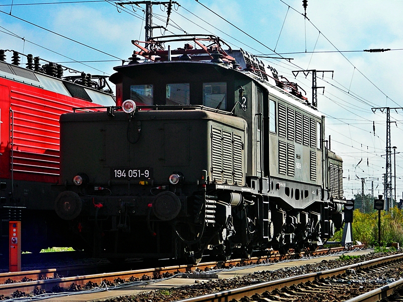 194 051 abgestellt im Bf Stendal, 30.08.08