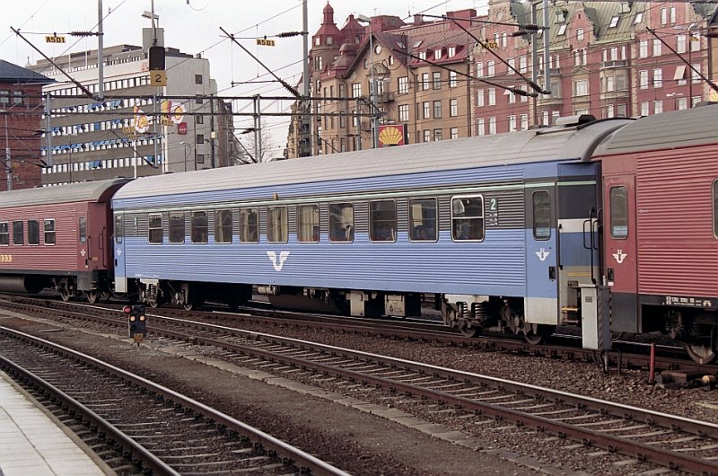 2. Klasse Wagen in damals neue Lackierung Stockholm C. 19-04-1993.