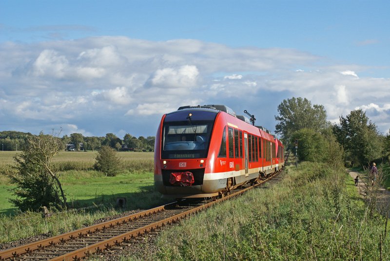 2 LINT passieren am 29.08.2008 als RB nach Flensburg das sdliche ESIg von Sderbrarup.