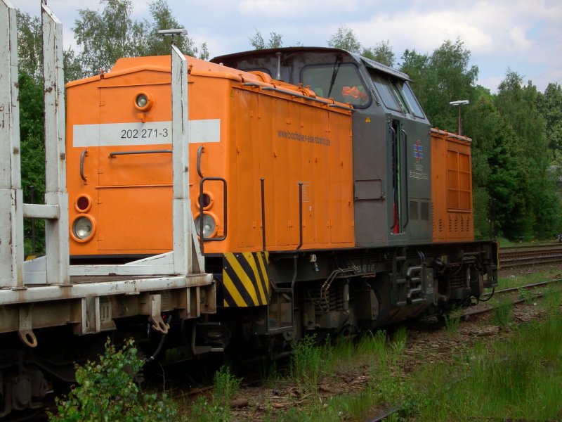 202 271-3 der Bocholter Eisenbahn Gesellschaft im Bahnhof Arnsberg am 22.05.08