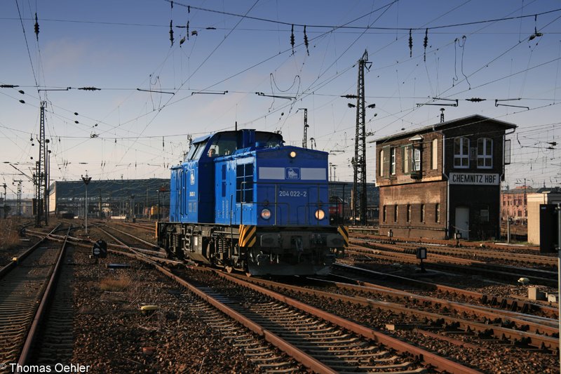 204 022 der Pressnitztalbahn Eisenbahnbau- u. Betriebsgesellschaft mbH fhrt am 17.02.07 Lz aus Chemnitz Hbf aus.