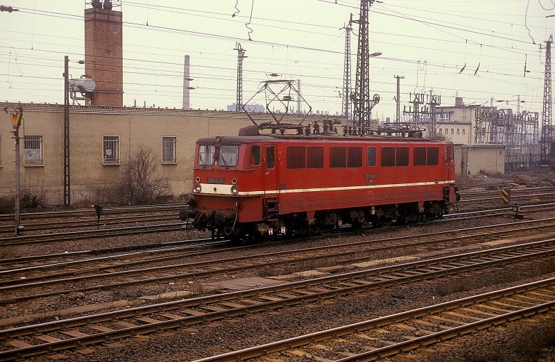 211 024  Halle  05.03.91