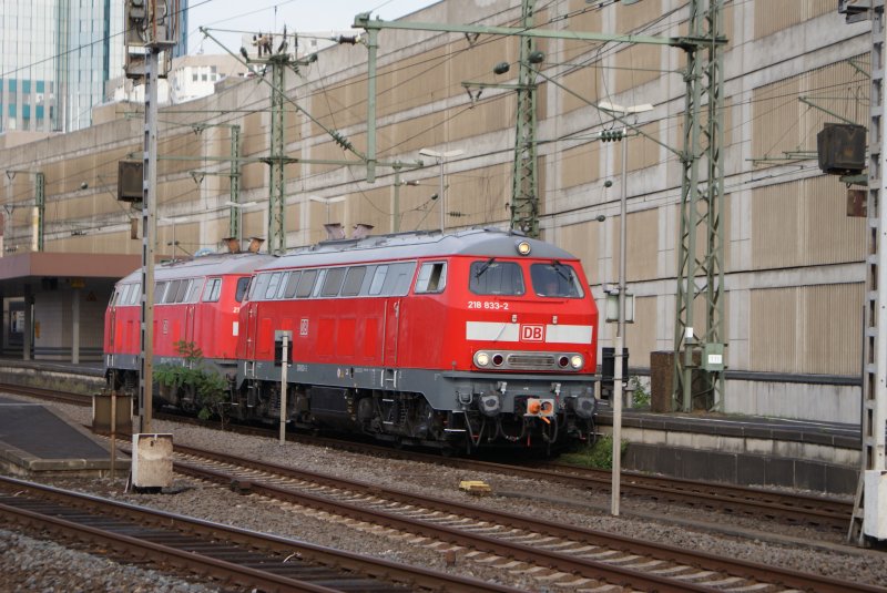 218 833-2 + 218 813-4 als Lz in Dsseldorf Hbf 31.08.08