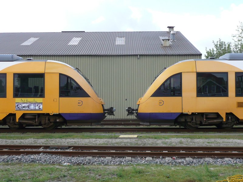 22.04.09,Winterswijk/NL,syntus-Lint 41,Nr.22 und Nr.42.