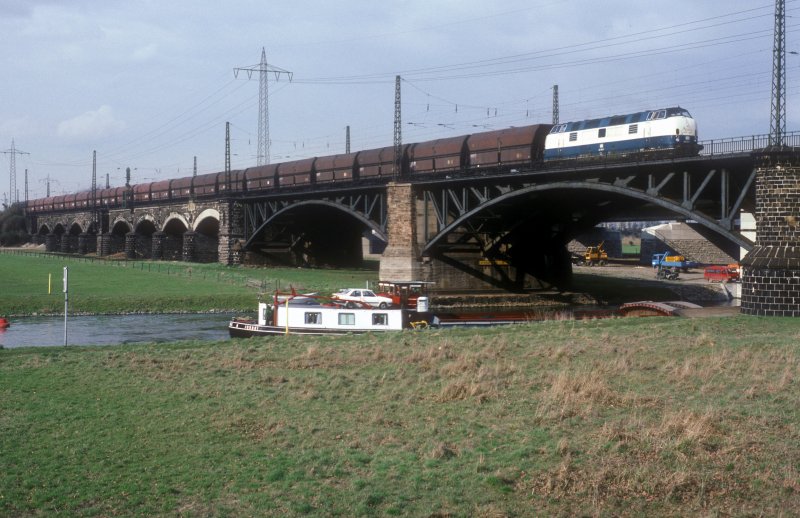 221 102  Duisburg-Kaiserberg  24.04.86