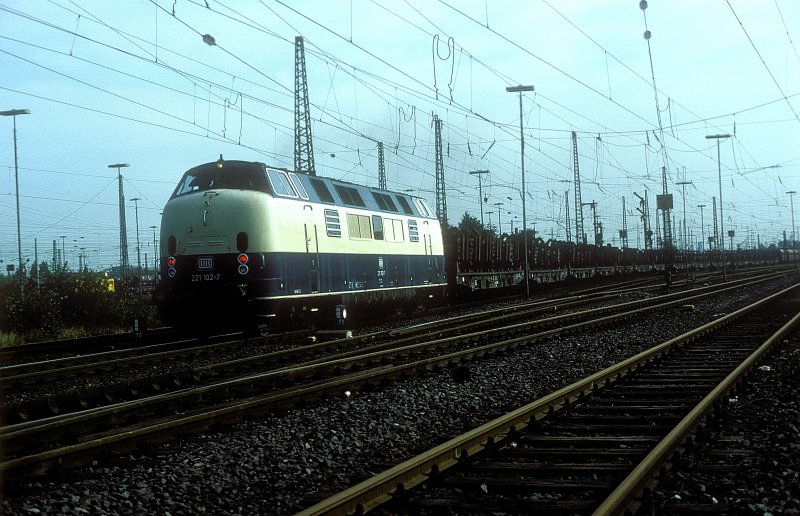 221 102  Oberhausen-W.  06.09.83