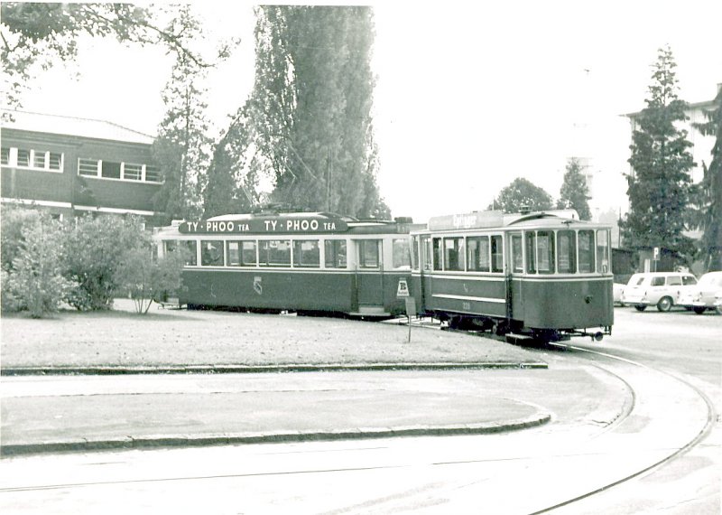 228, auf der einstigen Linie 1 in der Schlaufe Brckfeld; mit Motorwagen 173. 21.September 1965. 