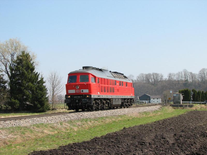 233 510 als Lz von Kastl in Tssling (08.04.2006)