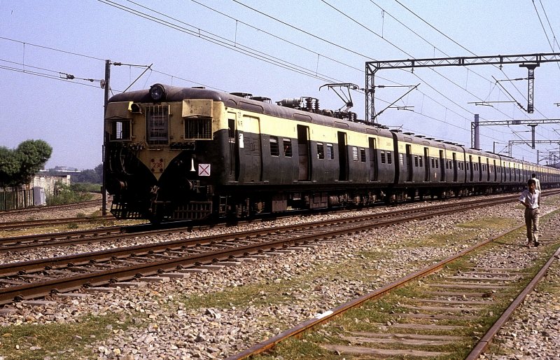 238  Dehli-Shahdara  06.11.93