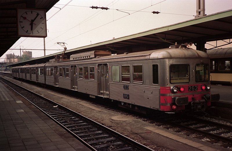 262 in Luxemburg September 1990.