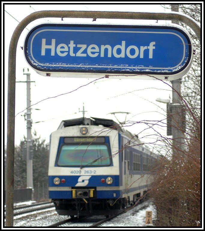 4020 263 auf dem Weg nach Gnserndorf am 26.2.2006 bei der Einfahrt in Wien - Hetzendorf.