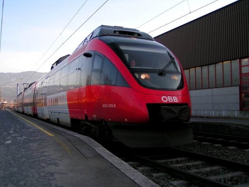 4024 036-8 verlsst als R5644 den Bhf. Wolfurt; 090203