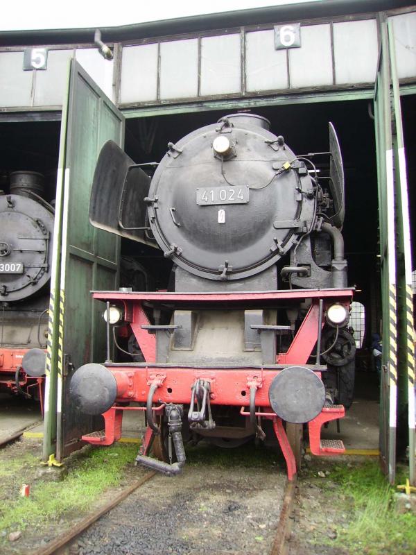 41 024 in Darmstadt Kranichstein.