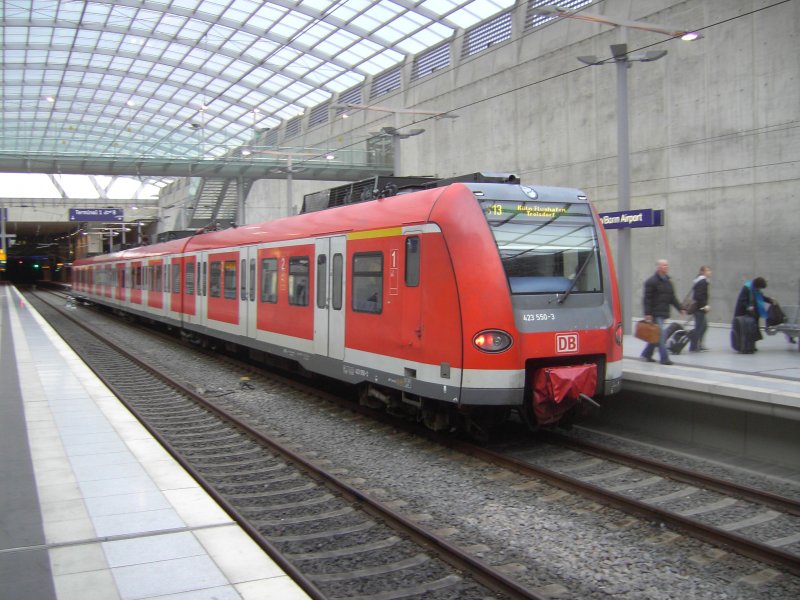 423 als S13 im Bahnhof Kln Bonn Airport am 21.03.2008