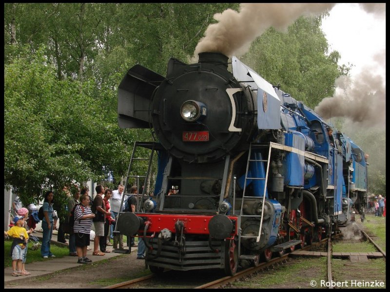 477.013 + 043 in Luzna u Rakovnika am 27.06.2009