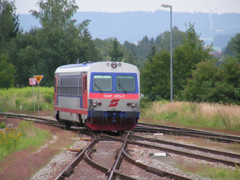 5047 070-7 erreicht als R5976 den Bhf.RIED i.I. 2006-08-10