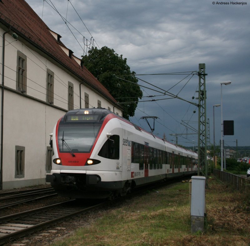 526 659-8 flchtet als SBB79852 nach Engen vor dem beovrstehenden Gewitter aus Konstanz am 11.8.08