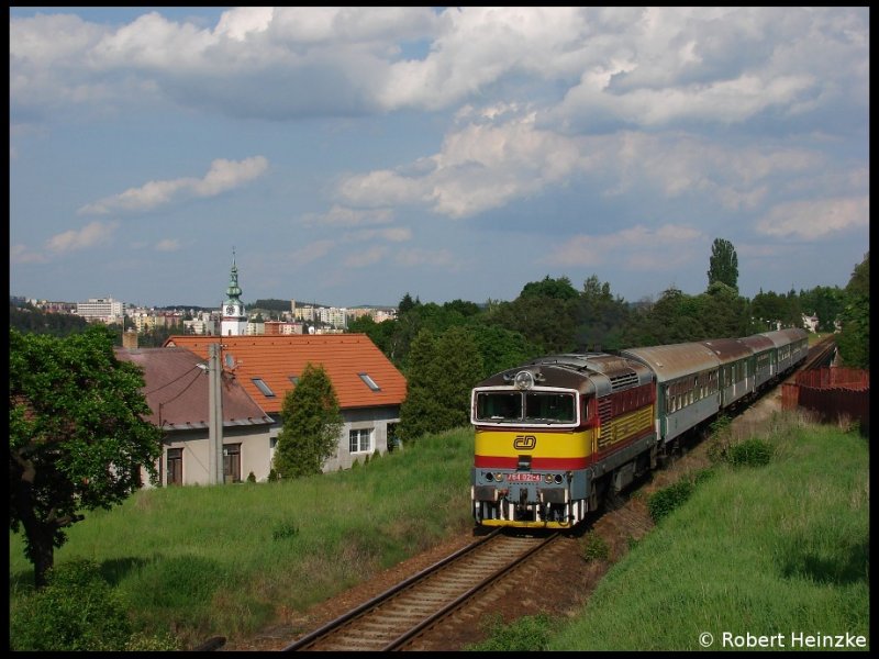 754 021-4 mit R 668 nach Jihlava bei Trebic am 20.05.2009