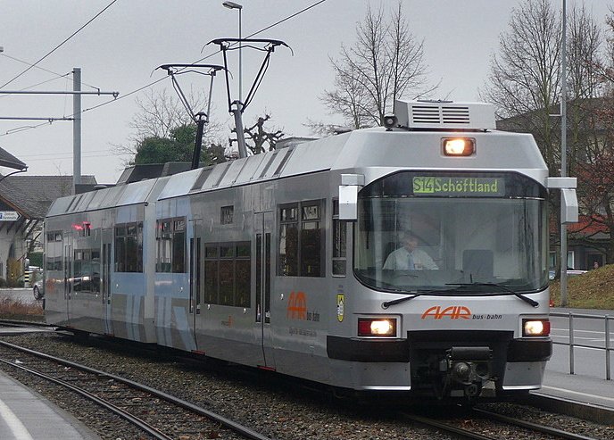 AAR - Triebwagen Be 4/8 32  unterwegs in Suhr als Regio nach Schftland am 07.02.2009