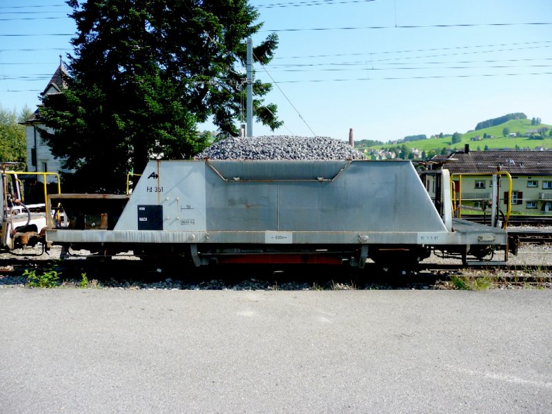 AB - Schotterwagen Fd 351 im Bahnhofsareal von Appenzell am 03.09.2008