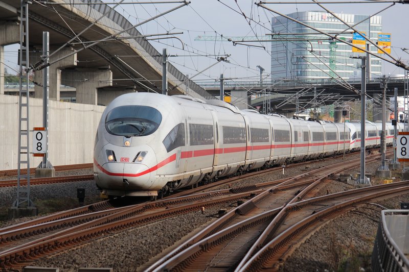 Am 26 10 2017 Erreicht Ice610 Nach Dortmund Den Bahnhof Frankfurt Flughafen Bahnbilder De