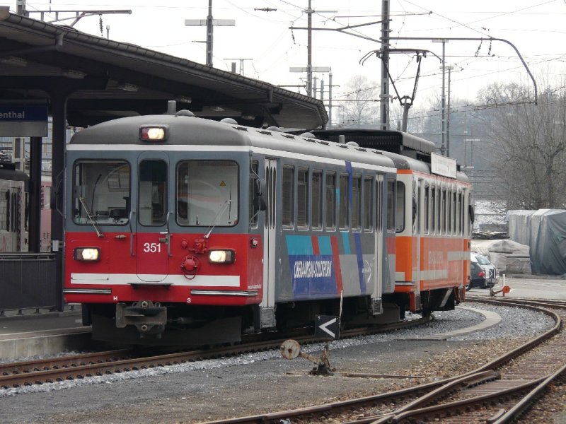 asm - Pendelzug mit Steuerwagen Bt  351 + Triebwagen Be 4/4 301 im asm Bahnhof von Langenthal am 30.11.2007