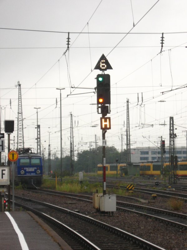 Ausfahrsignal im Hbf Karlsruhe 7.8.07