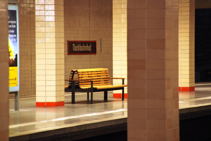 BERLIN, 15.08.2009, Nordbahnhof (Bahnsteig)