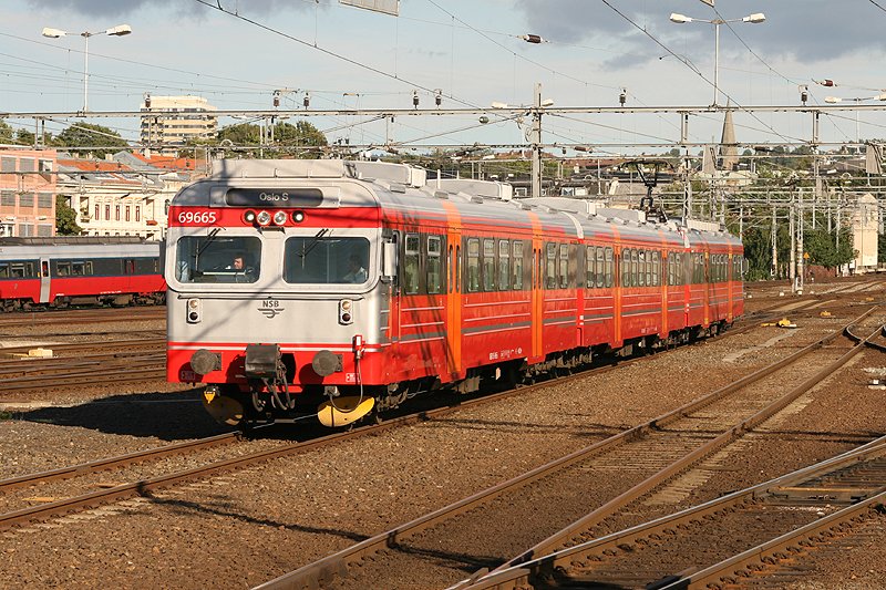 Bm69 665 in Oslo. 01.09.2006