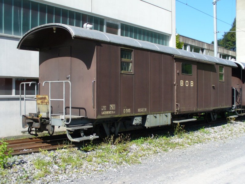 BOB -  Gepckwagen D 515 im Bahnhofsareal von Zweiltschienen am 02.09.2007