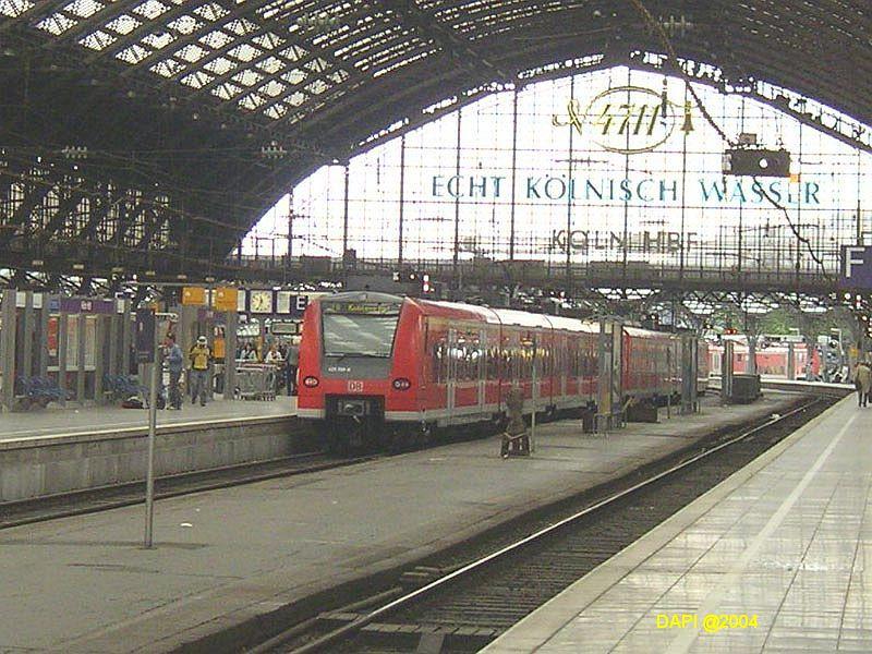 BR425 im Klner Hbf