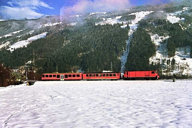 D 16 + BD 40 + VS 5 an der Zillerbrcke bei Zell (22. Januar 2009) - Negativ-Scan -