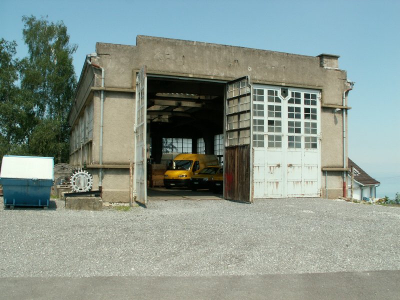 Das ehem.zweistndige Depot der RHB in Heiden das jetzt andere Zwecke erfllt.16.07.08