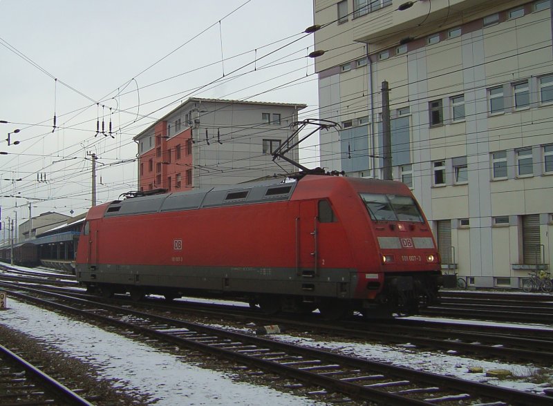 Die 101 007 am 05.01.2008 in Salzburg HBF. 