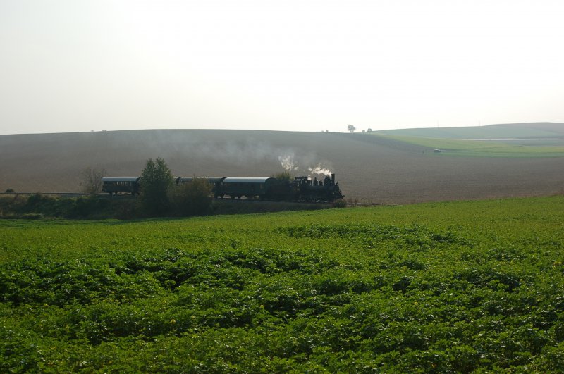 Die Strasshofer 17c372 auf dem Weg nach Ernstbrunn. 