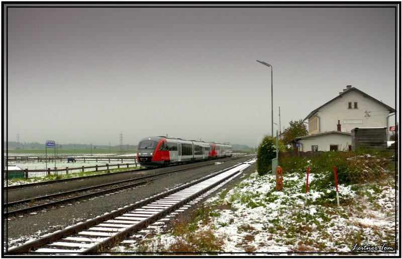 Dieseltriebwagen 5022 023 + 030 bei Evaluierungsfahrten von Knittelfeld nach Villach ber das Lavanttal.
Bahnhof Weikirchen
22.10.2007