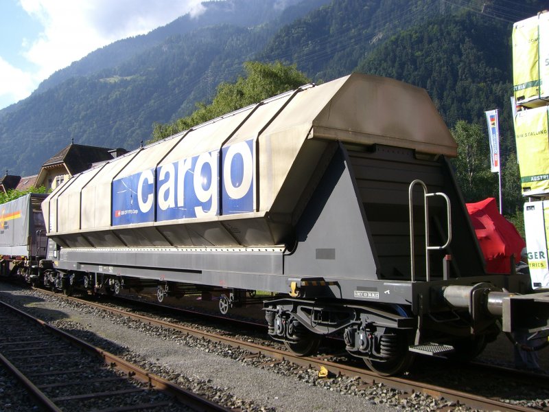 Dieser Wagen war auf dem Festgelnde zur Feier 125 Jahre Gotthardbahn in Erstfeld am 08.09.2007 ausgestellt. Wagennummer: 31 85 0664 135-2