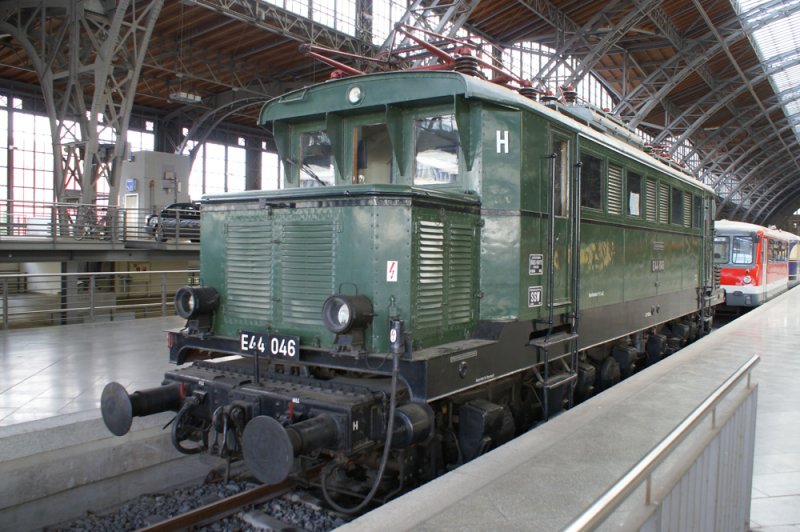 E44 im Hauptbahnhof Leipzig 17.08.2008