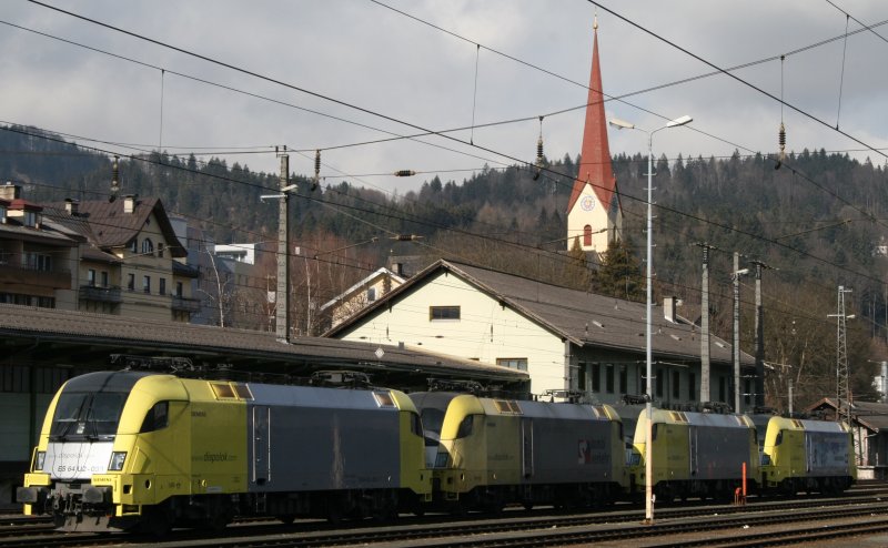 Ein Haufen Taurus in Kufstein.