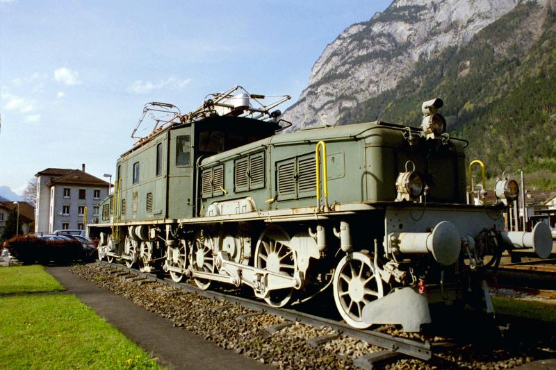 Eine Ce 6/8, auch Korokodil genannt, steht zum anschauen in Erstfeld 
