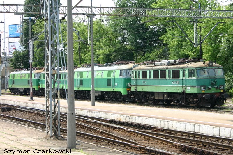 EU07-083/ET22-943/EU07-.../ET22-... in Poznan am 27.06.2006