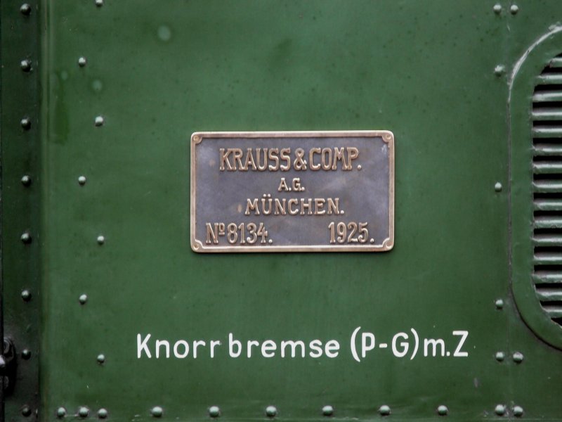 Fabrikschild von Lok E7710.