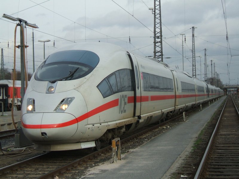 ICE 3  Augsburg  und  Dortmund  kurz vor dem Einsatz von Dortmund nach Mnchen.(06.12.2007)